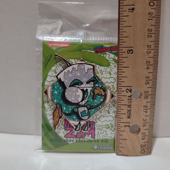 Invader Zim Sparkle Series Pizza Gir Enamel Pin Official Limited Edition Badge - Picture 2 of 2